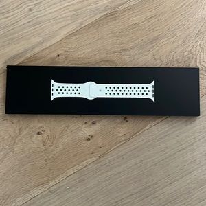 Apple Watch 40mm Nike Sport Band
